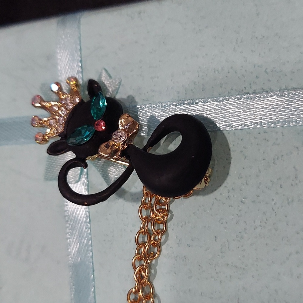 Betsey Johnson Black Cat Pendant Necklace